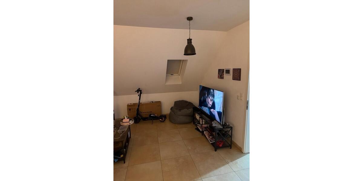 Dachgeschoßwohnung Landshut - 2 Zimmer, 71 m&sup2;, 1.120&euro; | Angebot:25965975