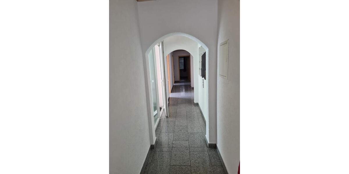 Etagenwohnung Ramstein-Miesenbach Miesenbach - 6 Zimmer, 190 m&sup2;, 1.700&euro; | Angebot:26222595