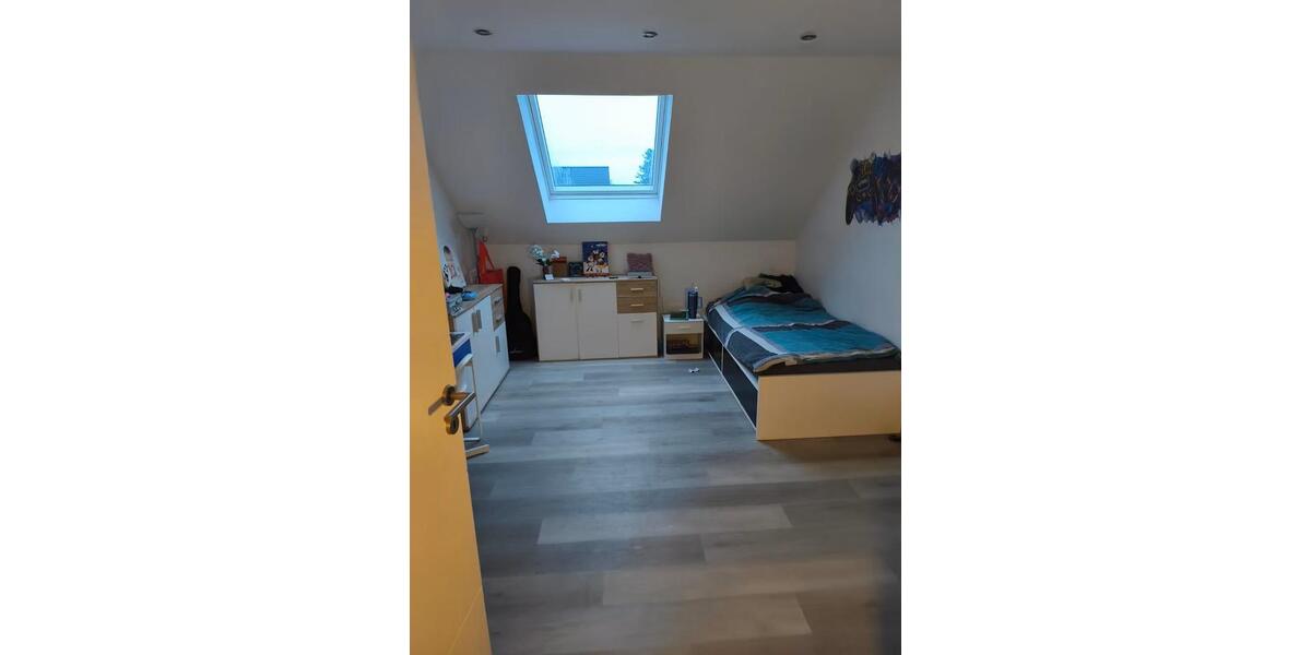 Doppelhaushälfte Weeze - 4 Zimmer, 138 m&sup2;, 1.575&euro; | Angebot:24996915