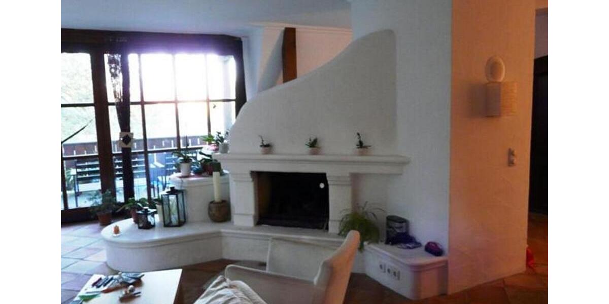 Dachgeschoßwohnung Meerane - 2 Zimmer, 94 m&sup2;, 705&euro; | Angebot:24614184