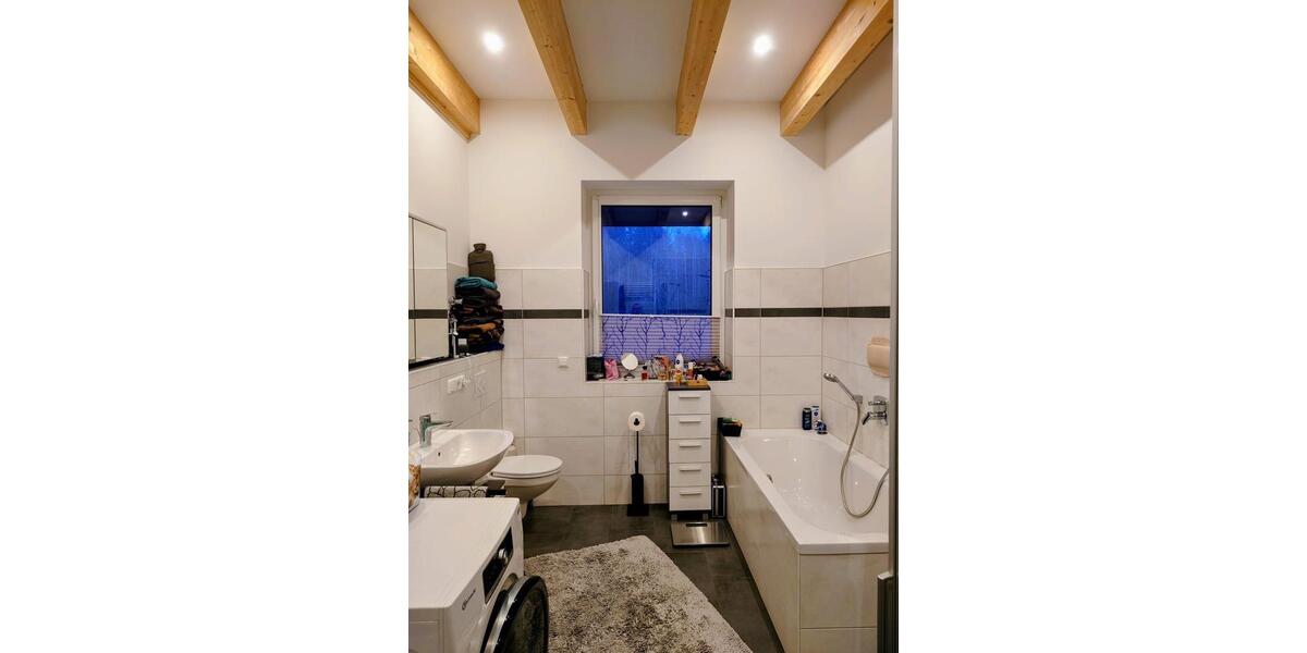 Etagenwohnung Blankenhain - 4 Zimmer, 141 m&sup2;, 1.269&euro; | Angebot:24876942