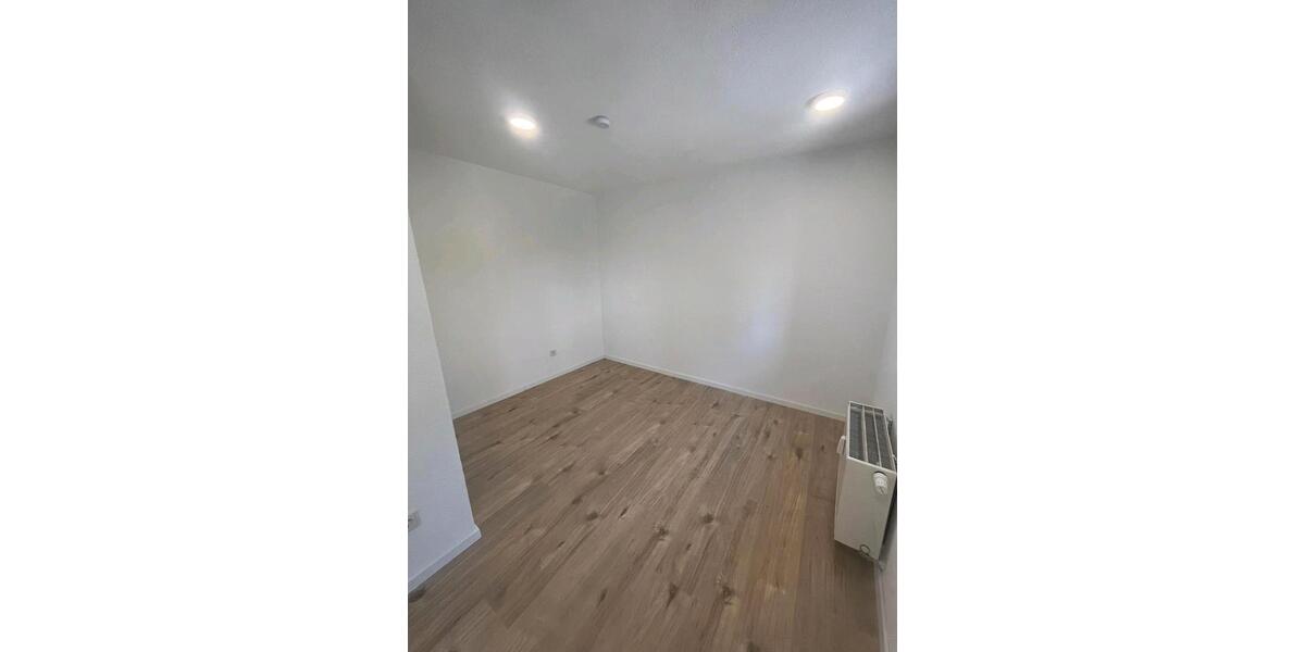 Etagenwohnung Zweibrücken - 2 Zimmer, 77 m&sup2;, 590&euro; | Angebot:24492837