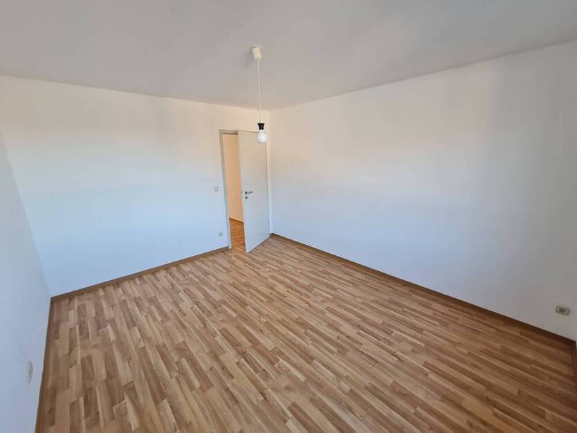 Helle 3-Raum Wohnung mit Balkon # Stellplatz # Ausblick