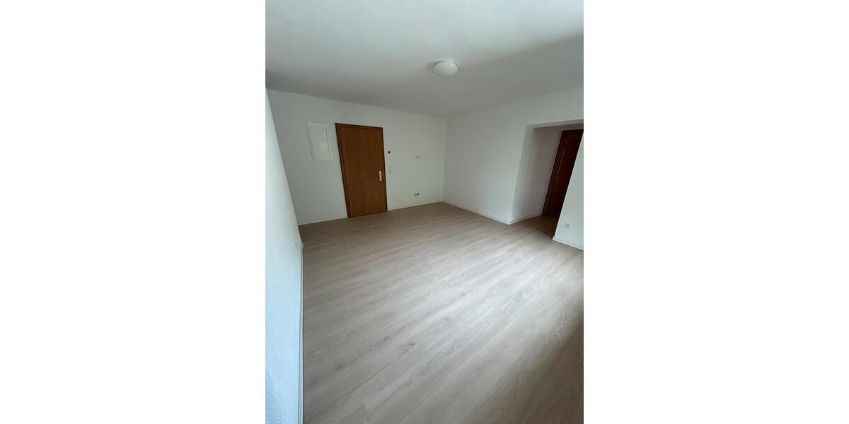 Etagenwohnung Backnang - 3.5 Zimmer, 75 m&sup2;, 1.250&euro; | Angebot:26610999