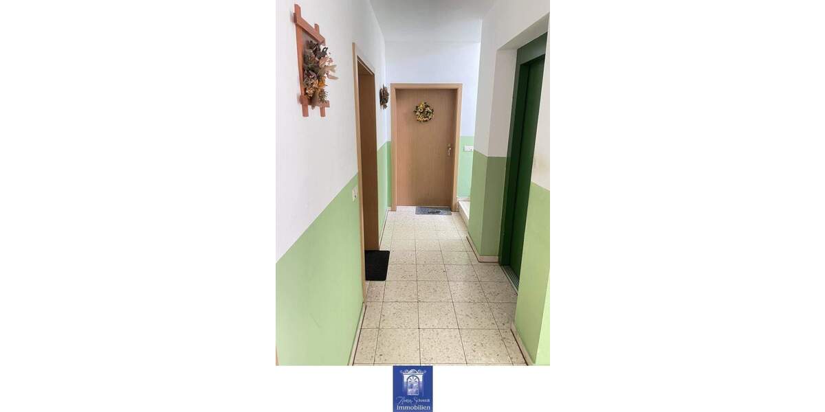 Gemütliche Wohnung ... Bad mit Wanne ... separate Küche! 2 zimmer