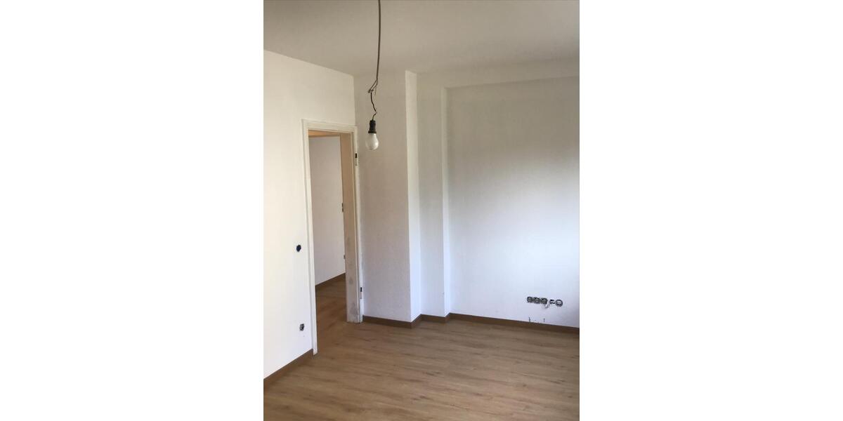 Etagenwohnung Köln Kalk - 4 Zimmer, 105 m&sup2;, 1.460&euro; | Angebot:26634204
