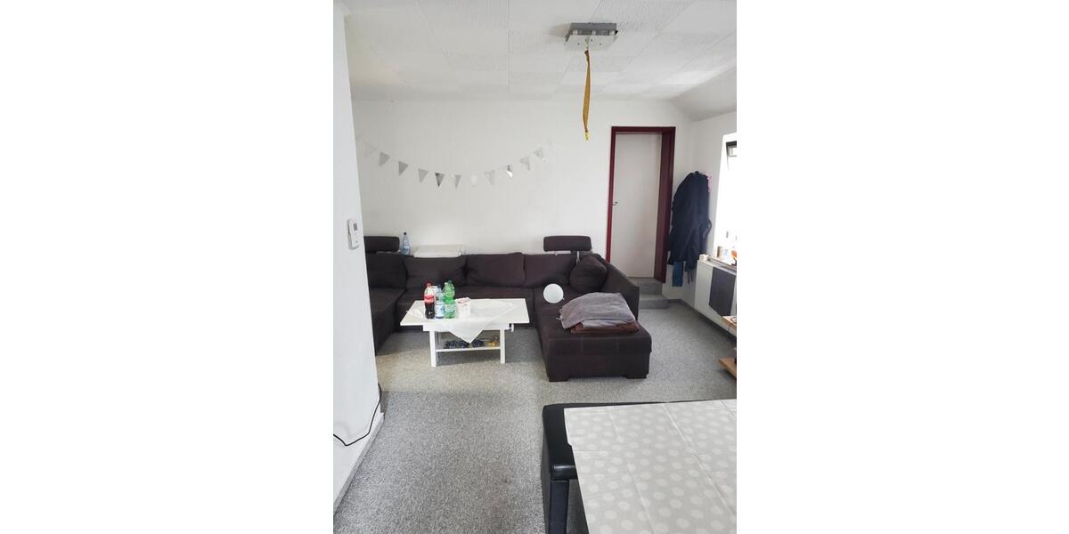 Etagenwohnung Delmenhorst - 3 Zimmer, 110 m&sup2;, 1.000&euro; | Angebot:26431896