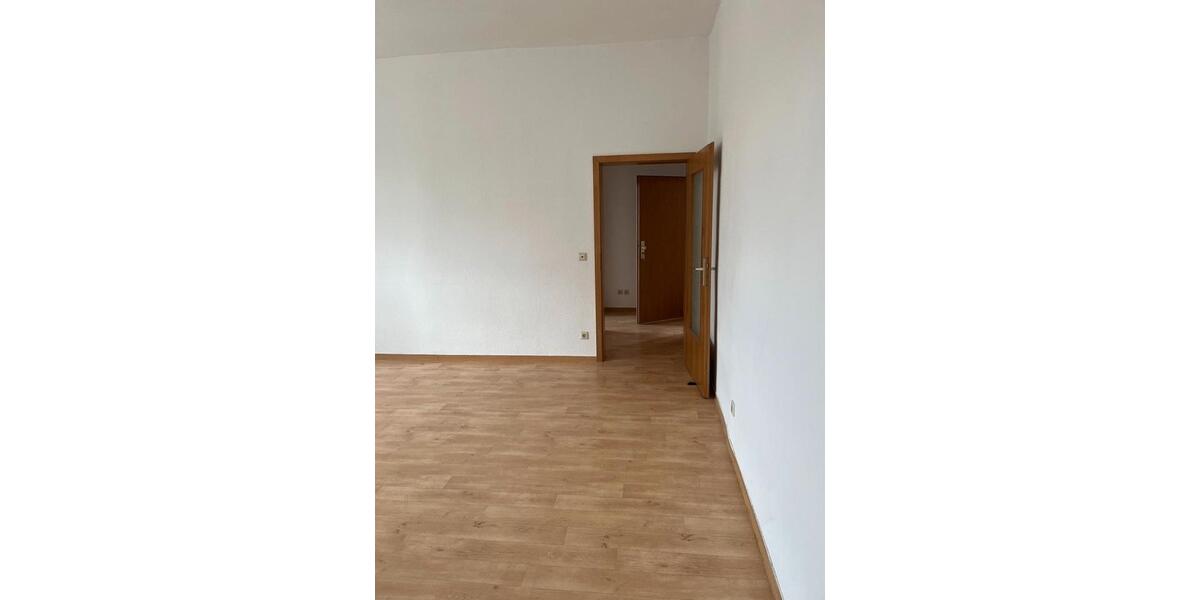 Hochparterre Hildburghausen - 2 Zimmer, 56 m&sup2;, 420&euro; | Angebot:26536953