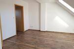 Dachgeschoßwohnung Altenburg - 2 Zimmer, 43 m&sup2;, 265&euro; | Angebot:25237118