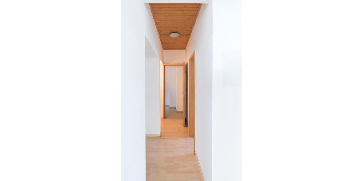 Etagenwohnung Steinau an der Straße - 3 Zimmer, 89 m&sup2;, 750&euro; | Angebot:26598376