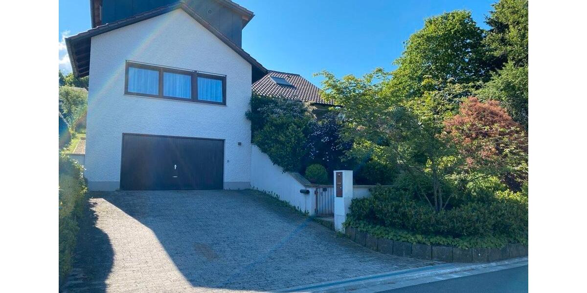 Dachgeschoßwohnung Goldkronach - 4 Zimmer, 90 m&sup2;, 920&euro; | Angebot:26635447