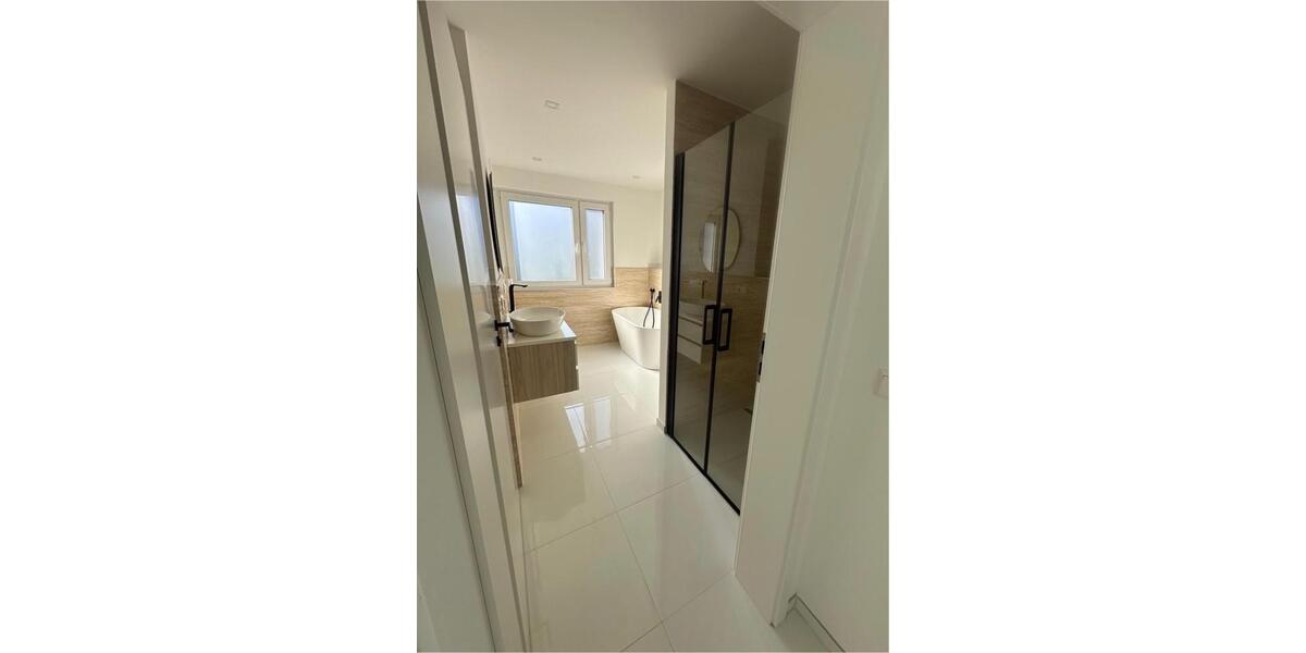 Erdgeschoßwohnung Bönnigheim - 3 Zimmer, 90 m&sup2;, 1.500&euro; | Angebot:25851441