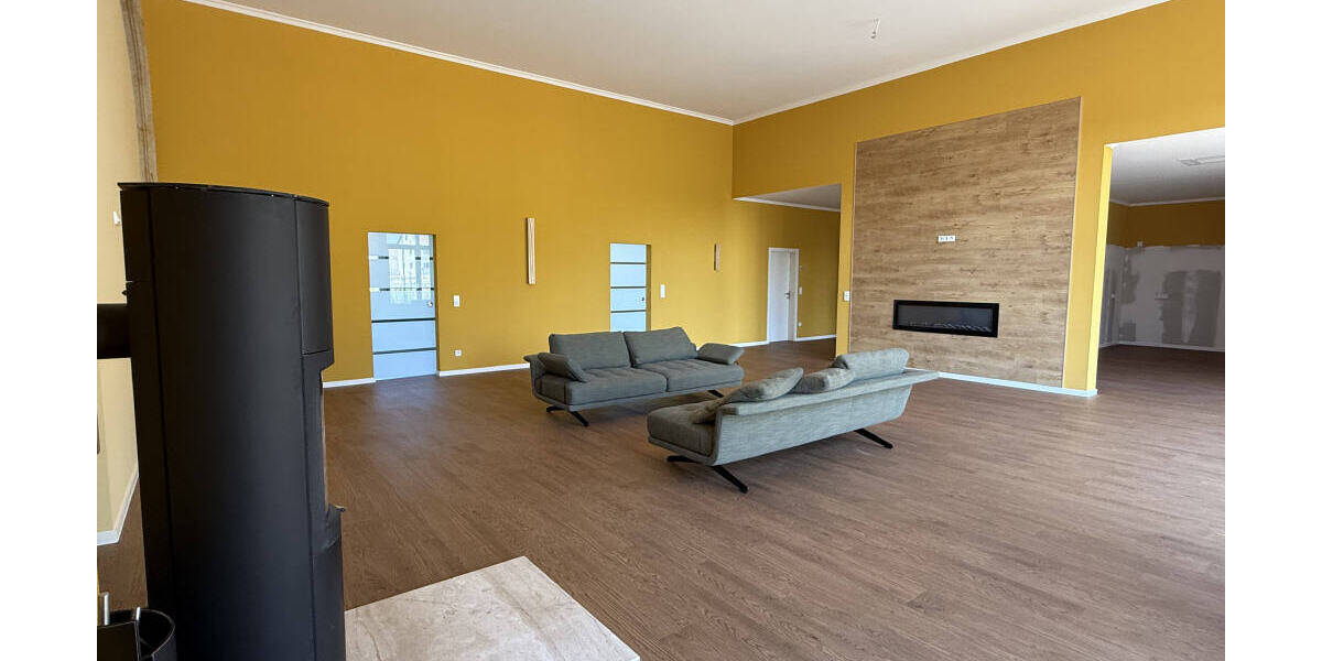 Etagenwohnung Diesbar-Seußlitz Seußlitz - 5 Zimmer, 265 m&sup2;, 2.050&euro; | Angebot:25691485