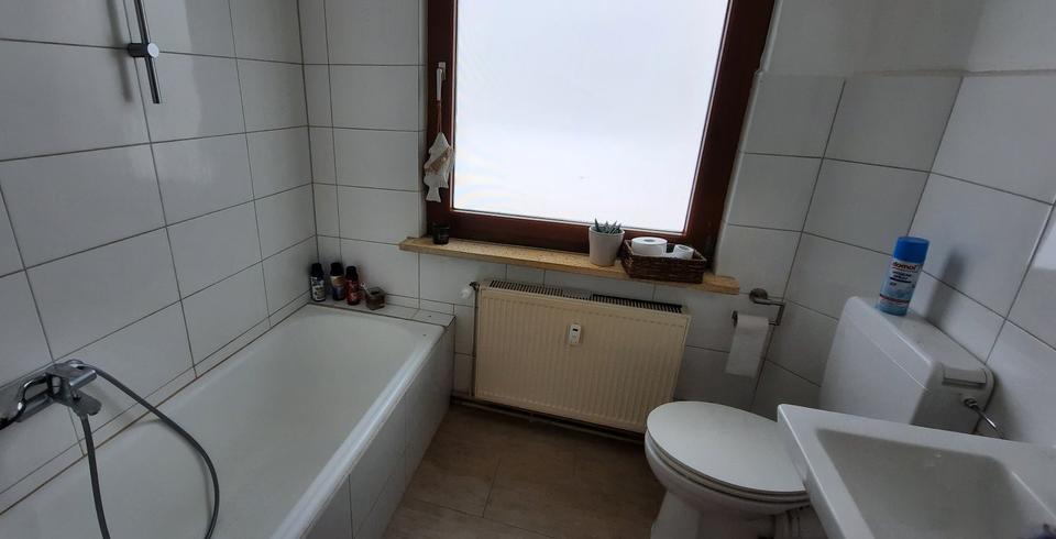 Etagenwohnung Uslar - 3 Zimmer, 80 m&sup2;, 430&euro; | Angebot:24786649