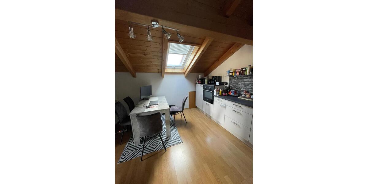 Dachgeschoßwohnung Viechtach - 2 Zimmer, 58 m&sup2;, 490&euro; | Angebot:26232066