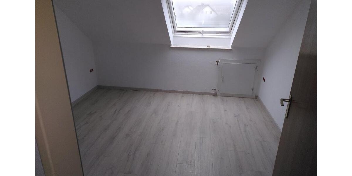 Dachgeschoßwohnung Bad Sooden-Allendorf Allendorf - 3 Zimmer, 80 m&sup2;, 560&euro; | Angebot:26260765