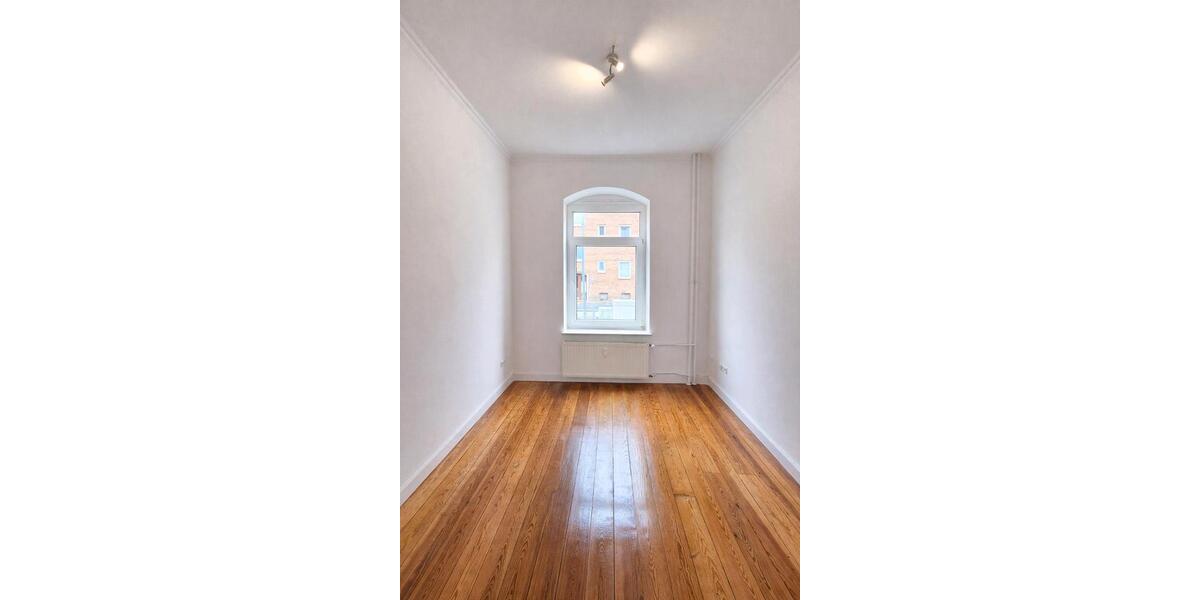 Erdgeschoßwohnung Neumünster - 4 Zimmer, 118 m&sup2;, 1.250&euro; | Angebot:25902867