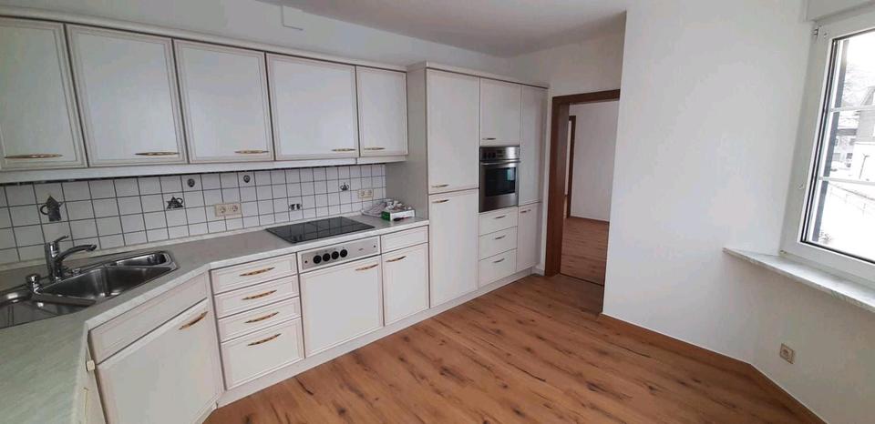 Etagenwohnung Schmallenberg - 4 Zimmer, 137 m&sup2;, 1.044&euro; | Angebot:24521571