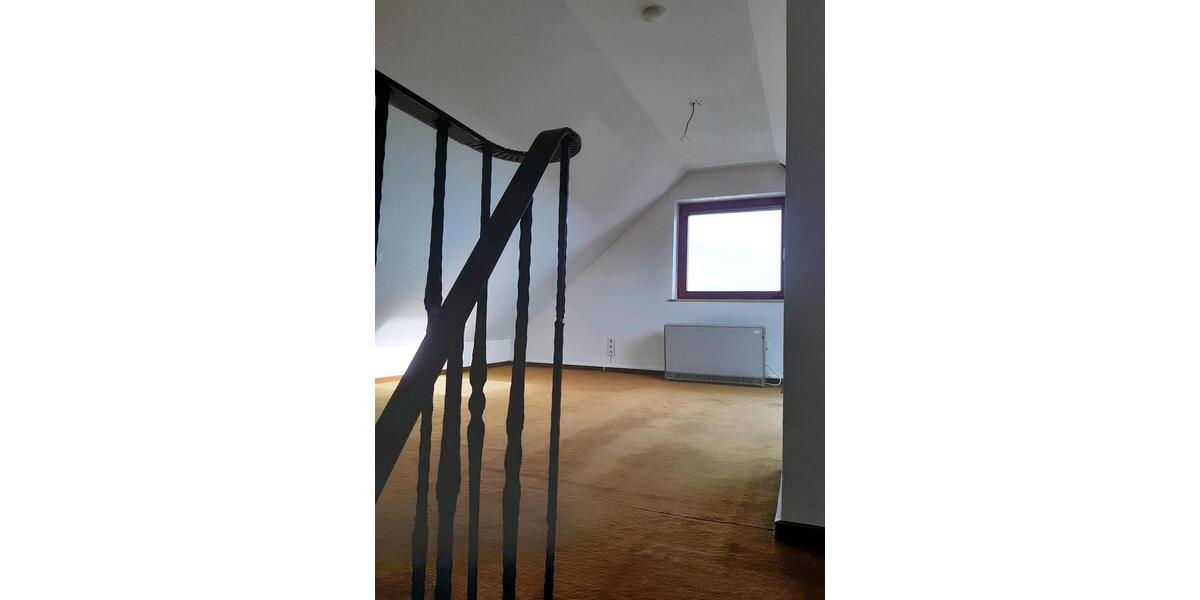 Dachgeschoßwohnung Medebach - 2 Zimmer, 79 m&sup2;, 515&euro; | Angebot:24630639