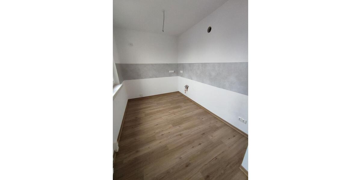 Etagenwohnung Stendal - 2 Zimmer, 76 m&sup2;, 596&euro; | Angebot:24677927