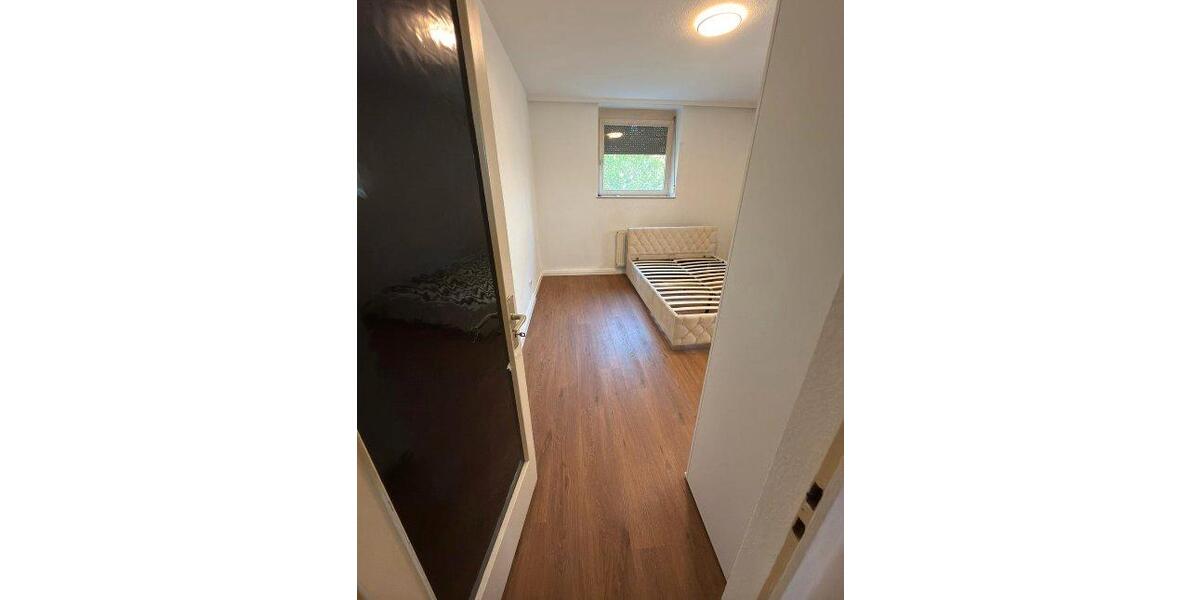 Erdgeschoßwohnung Stuttgart Stuttgart-Ost - 4 Zimmer, 80 m&sup2;, 1.300&euro; | Angebot:26551951