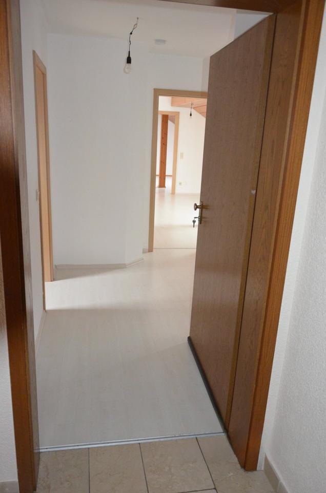 DachWohnung - 3 Zimmer in Hösbach-Bahnhof zu vermieten