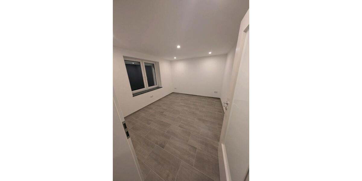 Doppelhaushälfte zu vermieten in Dersenow 3 zimmer