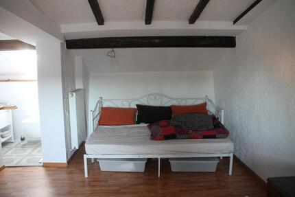 Schöne 1,5 Zimmer mit Bad in WG zimmer