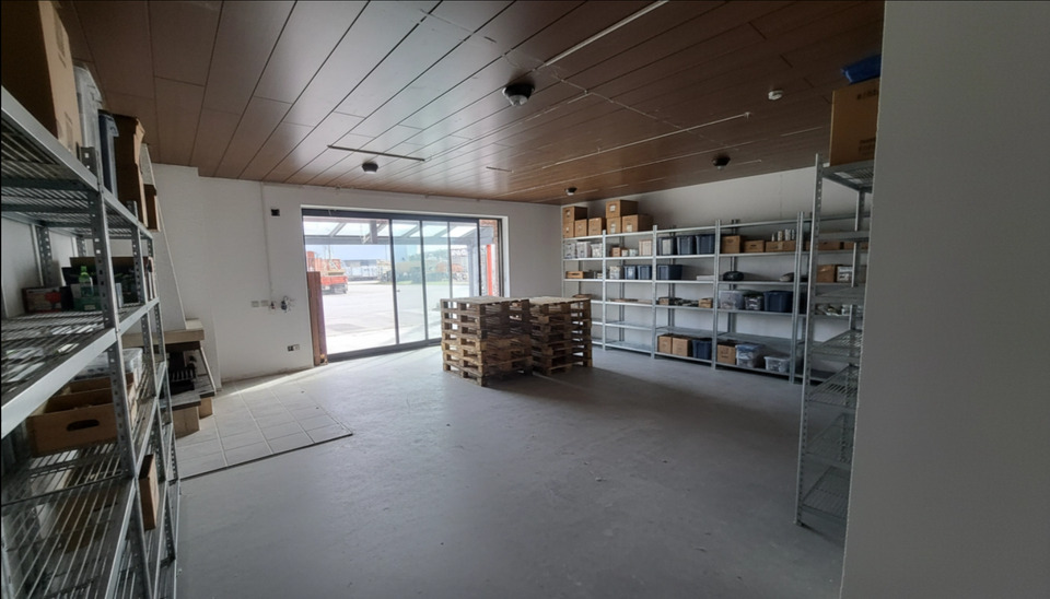 Großes Haus zur Zwischennutzung Wohnen oder Lager 18 Monate 5 zimmer