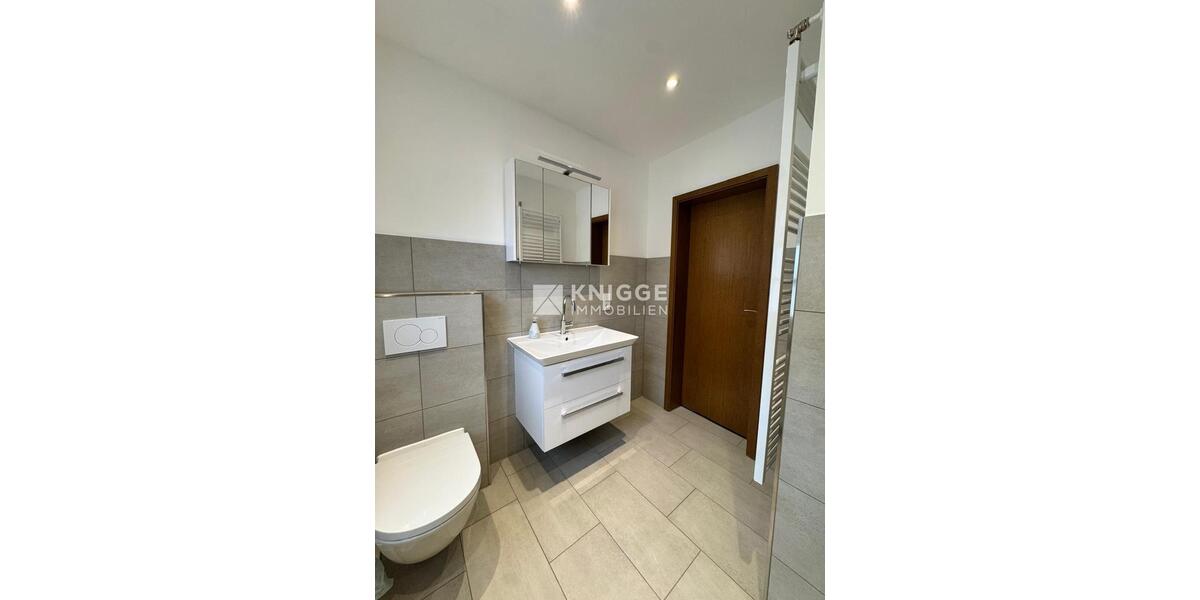 +++ 3419 - Modernisiertes EFH mit großem Garten in GL-Heidkamp +++ 4 zimmer