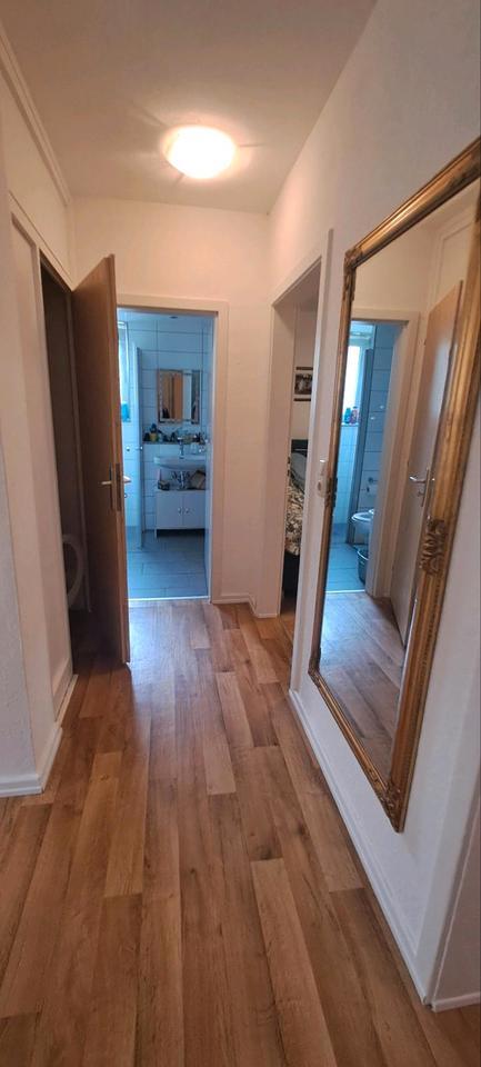 Helgolandstr. 3 Zimmer Wohnung für Berufstätige,kein Arbeitsamt.
