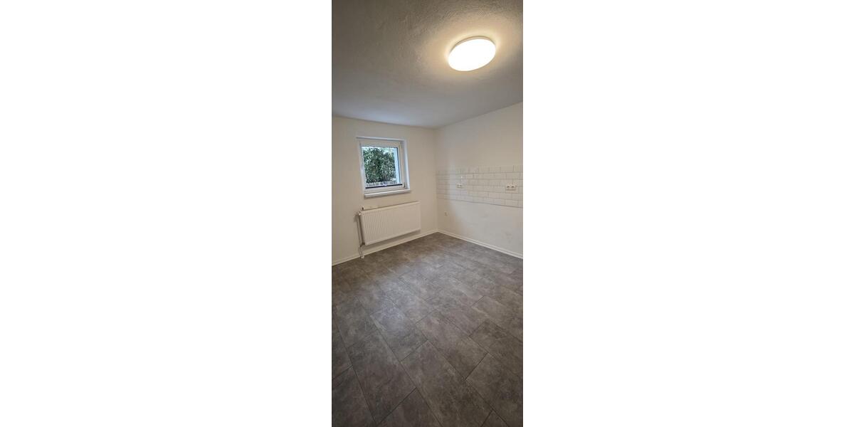 Erdgeschoßwohnung Grimmen - 2 Zimmer, 74 m&sup2;, 600&euro; | Angebot:24847097