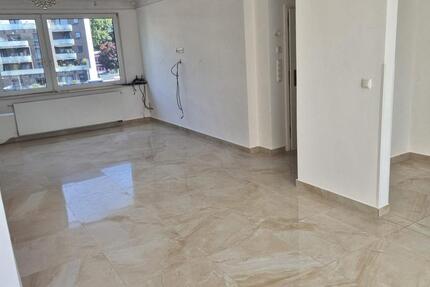 Hochwertige Wohnung in Mönchengladbach City mit Balkon zimmer