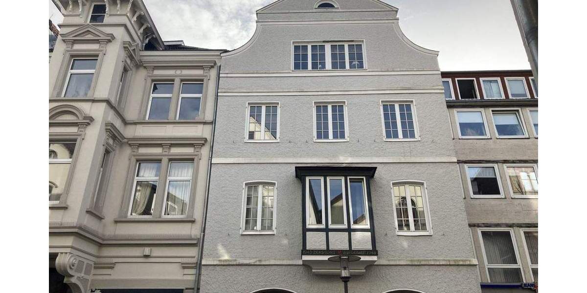 Etagenwohnung Detmold Innenstadt - 2 Zimmer, 94 m&sup2;, 695&euro; | Angebot:25692626