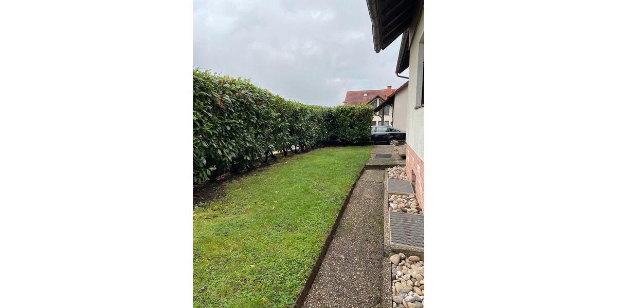 Dachgeschoßwohnung Heusweiler - 4 Zimmer, 111 m&sup2;, 850&euro; | Angebot:26444346