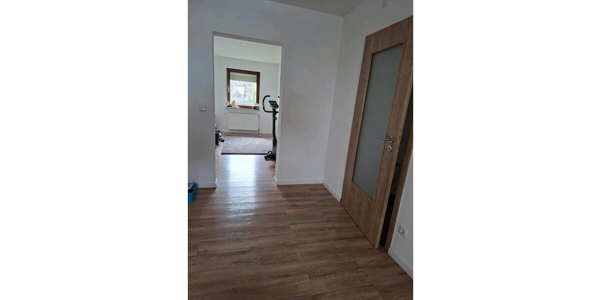 Erdgeschoßwohnung Bad Laasphe - 4 Zimmer, 120 m&sup2;, 720&euro; | Angebot:26563151