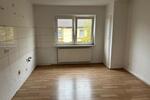 Großzügige 2 Zimmer Wohnung im 3. Obergeschoss zimmer