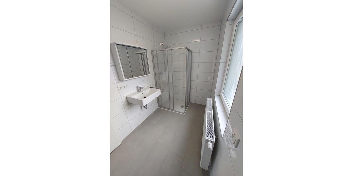 Moderne 2-Zimmer-Wohnung für Singles mit Küchenzeile und Kühlschrank im Herzen von Paderborn 2 zimmer