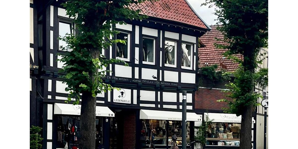 Ladenlokal in 33129 Delbrück 110 m² + 2 Nebenr. zur Vermietung zimmer