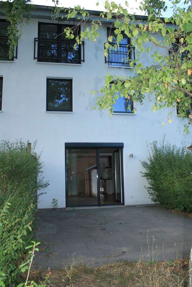 Haus zum Mieten in Hamburg 2.400 € 130.31 m²