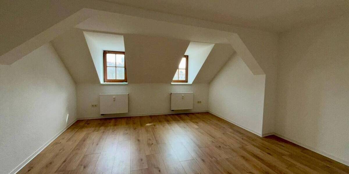 Etagenwohnung Görlitz Altstadt - 2 Zimmer, 36 m&sup2;, 252&euro; | Angebot:26189250