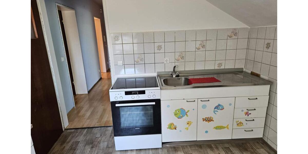 Ruhige, schöne 2 Zimmer Dachgeschosswohnung 2 zimmer