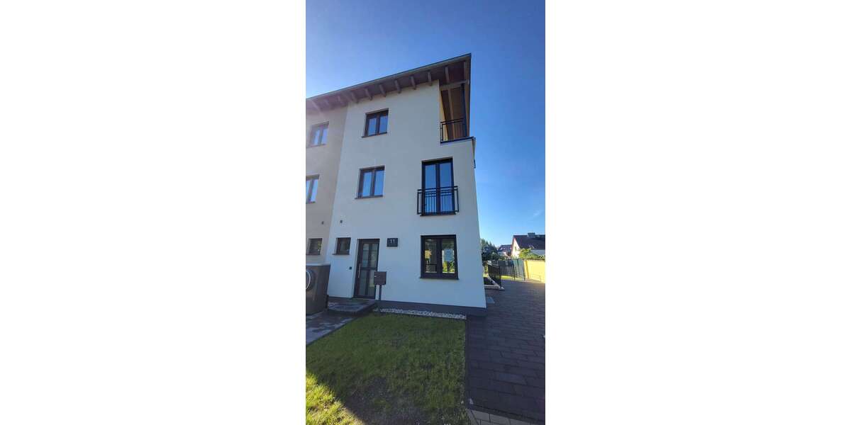 Wohnung zum Mieten in Fürstenwalde 1.900 € 144 m² 4 zimmer