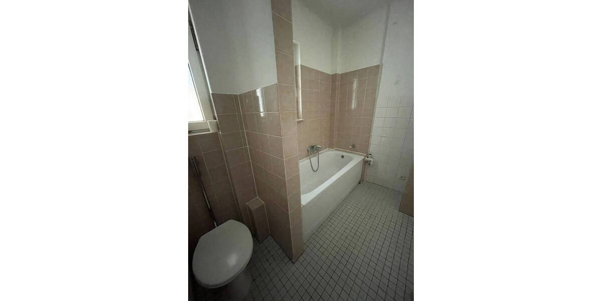 Zimmer Nürnberg Gibitzenhof - 3 Zimmer, 75 m&sup2;, 601&euro; | Angebot:26293216