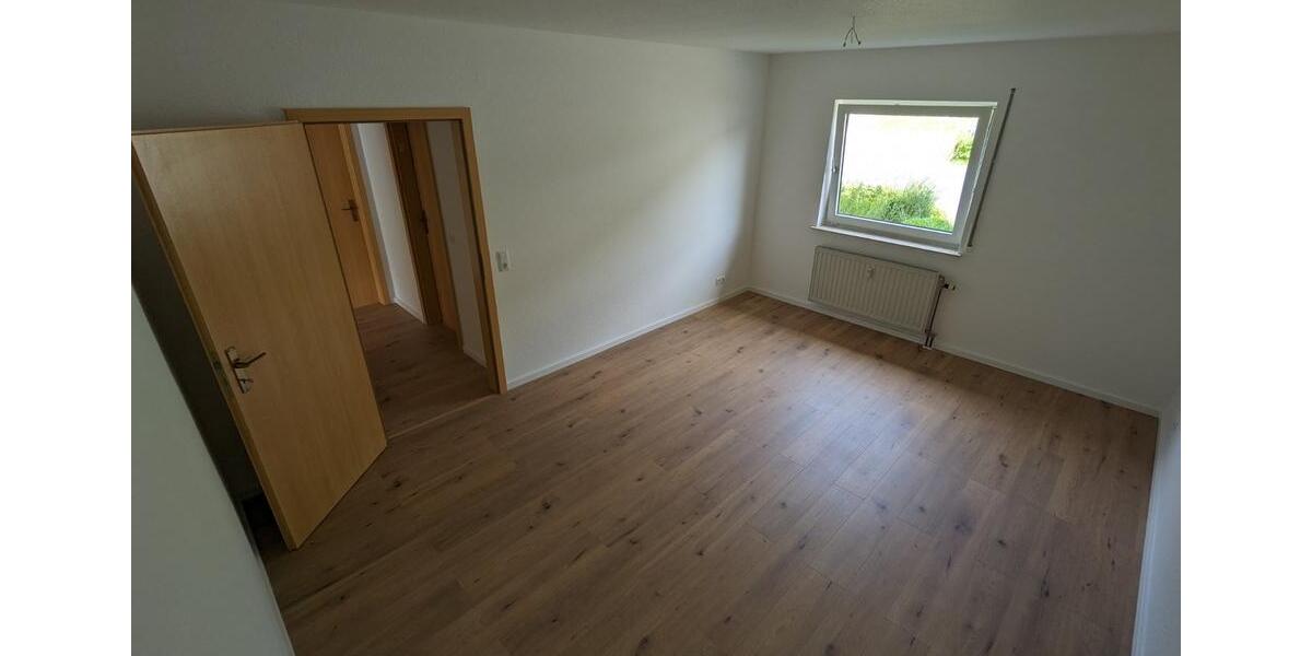 Erdgeschoßwohnung Gelnhausen - 3 Zimmer, 86 m&sup2;, 1.000&euro; | Angebot:24463186
