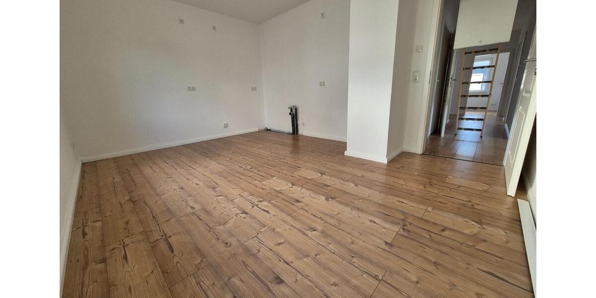 Etagenwohnung Neuburg - 4 Zimmer, 108 m&sup2;, 1.299&euro; | Angebot:26034234