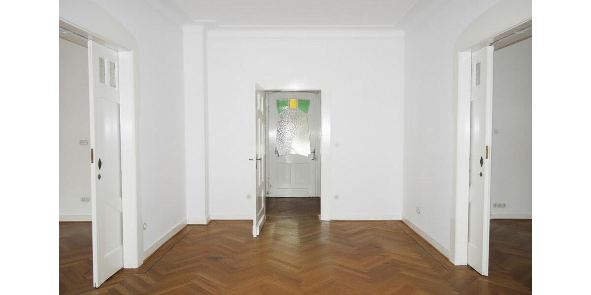 Etagenwohnung Schweinfurt Gartenstadt - 4 Zimmer, 135 m&sup2;, 1.300&euro; | Angebot:26637699