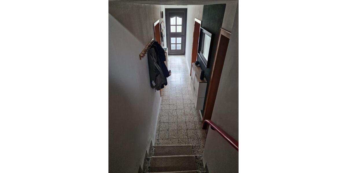 Einfamilienhaus mit Hof und Nebengebäude 4 zimmer