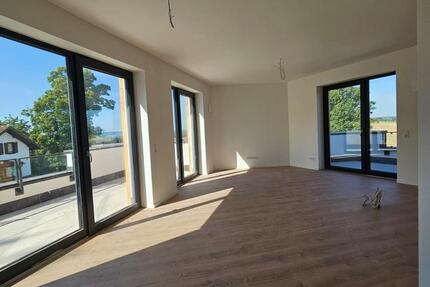 Wohnung Bad Griesbach im Rottal - 2 Zimmer, 84 m&sup2;, 930&euro; | Angebot:23040143