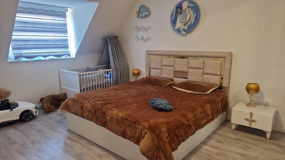 Maisonettenwohnung Duisburg Hochheide - 4 Zimmer, 131 m&sup2;, 1.500&euro; | Angebot:26097308